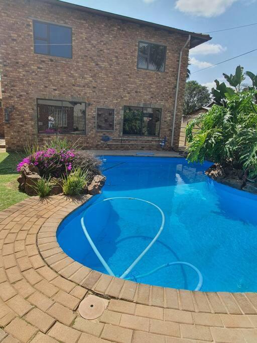 Funky Dot Sleeping Spot Apartment Kempton Park Luaran gambar