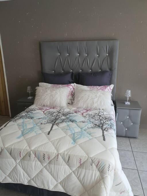 Funky Dot Sleeping Spot Apartment Kempton Park Luaran gambar